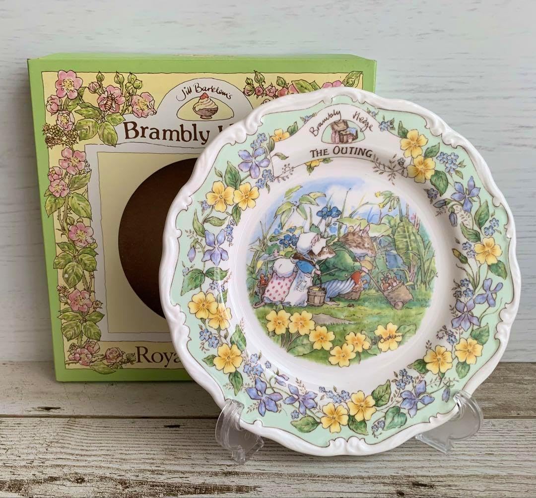 【専用】ロイヤルウィントン クィーンアン　20cmプレート2枚 美品 Royal Winton, Queen Anne | Replacements, Ltd.